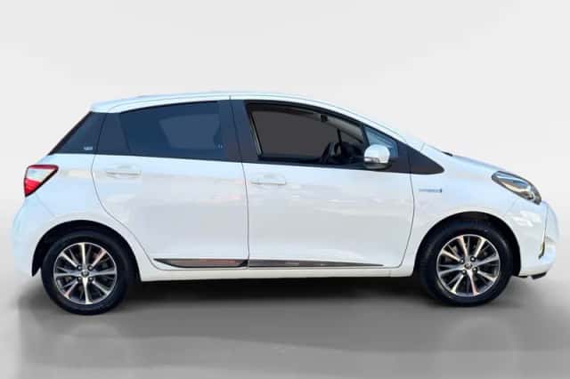 Toyota Yaris (2019) thumbnail 4