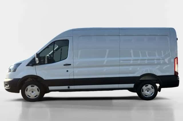 Ford E-Transit (2026) thumbnail 2