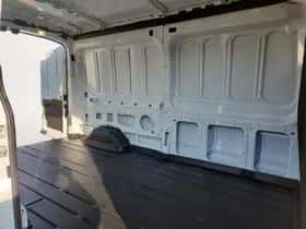 Ford E-Transit (2026) thumbnail 11