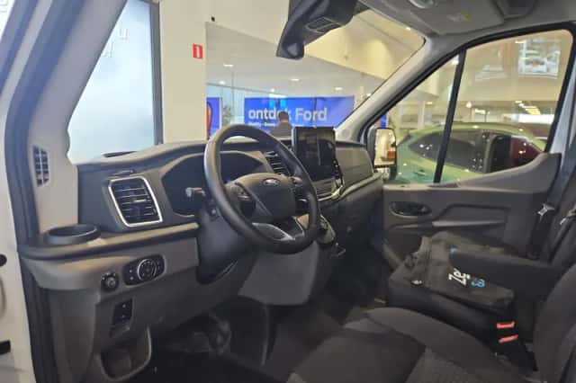 Ford E-Transit (2026) thumbnail 15