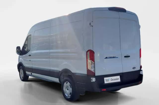 Ford E-Transit (2026) thumbnail 3