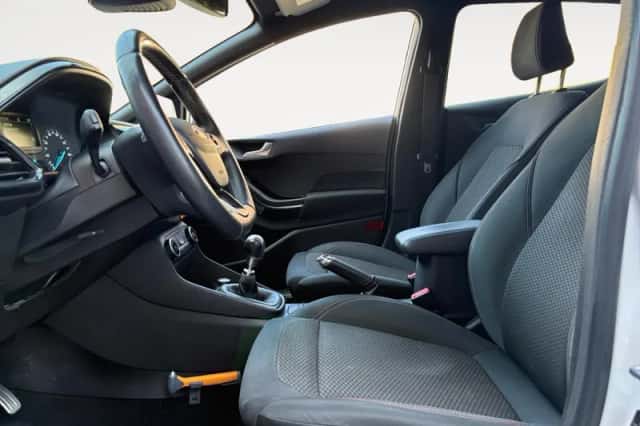 Ford Fiesta (2018) thumbnail 15