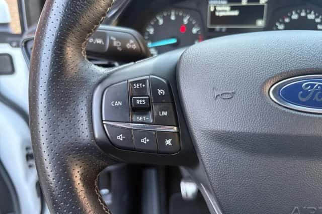 Ford Fiesta (2018) thumbnail 17