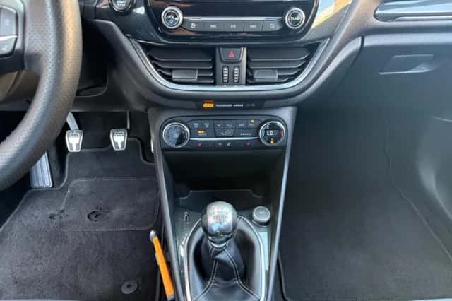 Ford Fiesta (2018) thumbnail 23