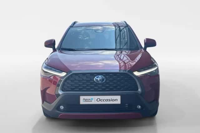 Toyota Corolla (2023) thumbnail 2