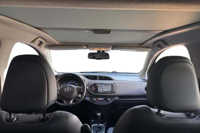 Toyota Yaris (2015) thumbnail 27