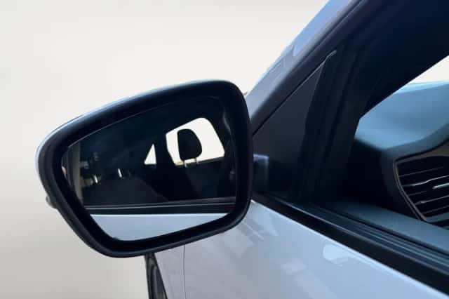 Ford Kuga (2023) thumbnail 12