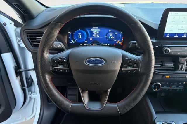 Ford Kuga (2023) thumbnail 17