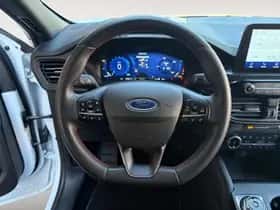 Ford Kuga (2023) thumbnail 17