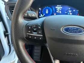 Ford Kuga (2023) thumbnail 19