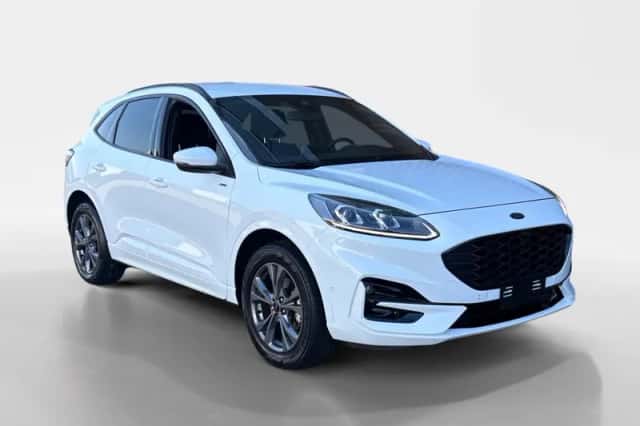 Ford Kuga (2023) thumbnail 3