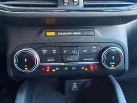 Ford Kuga (2023) thumbnail 24
