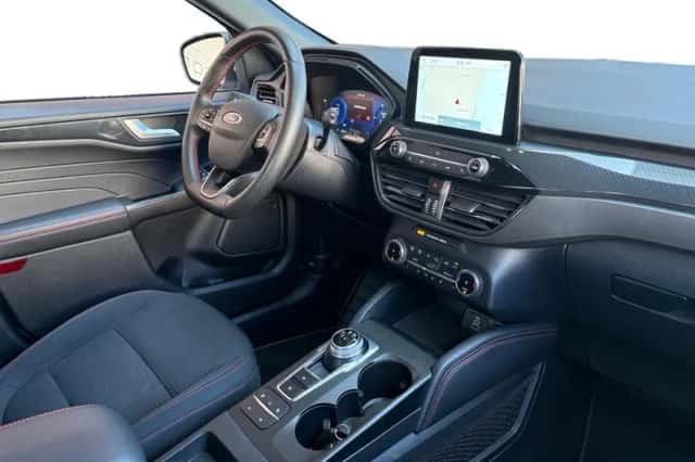 Ford Kuga (2023) thumbnail 26