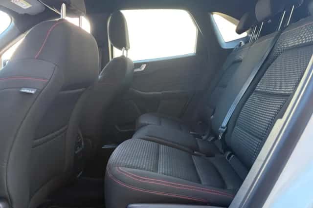 Ford Kuga (2023) thumbnail 27