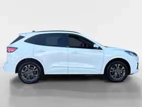 Ford Kuga (2023) thumbnail 4