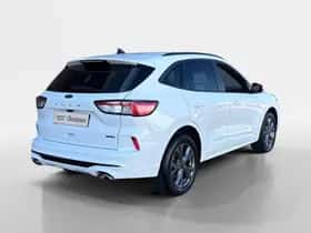 Ford Kuga (2023) thumbnail 5