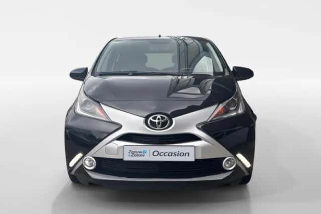 Toyota Aygo (2017) thumbnail 2