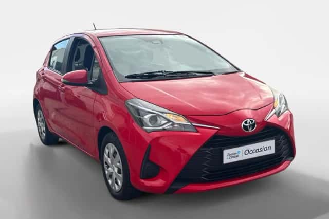 Toyota Yaris (2018) thumbnail 3