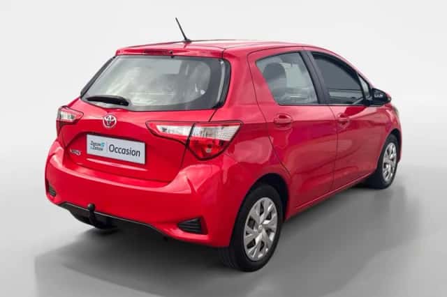 Toyota Yaris (2018) thumbnail 5