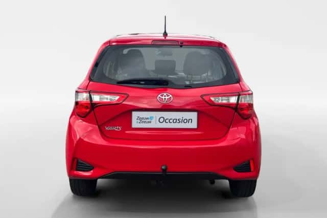 Toyota Yaris (2018) thumbnail 6