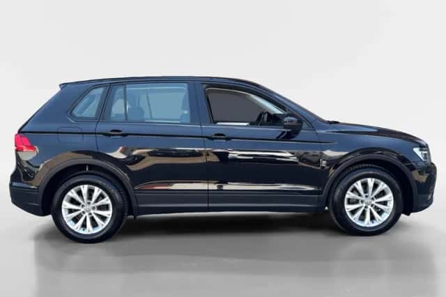 Volkswagen Tiguan (2017) thumbnail 4