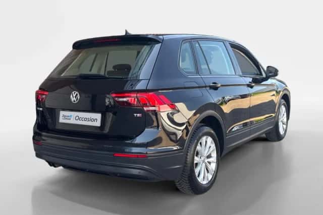 Volkswagen Tiguan (2017) thumbnail 5