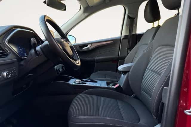 Ford Kuga (2021) thumbnail 15