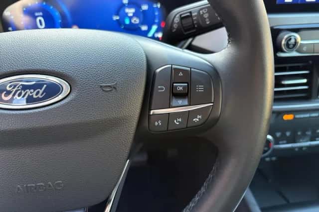 Ford Kuga (2021) thumbnail 19