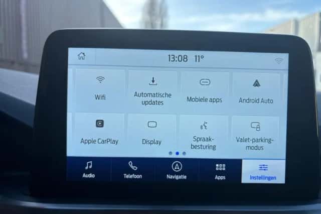 Ford Kuga (2021) thumbnail 23