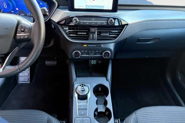 Ford Kuga (2021) thumbnail 25