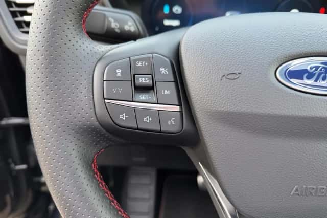 Ford Kuga (2025) thumbnail 16