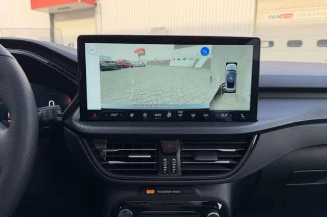 Ford Kuga (2025) thumbnail 22