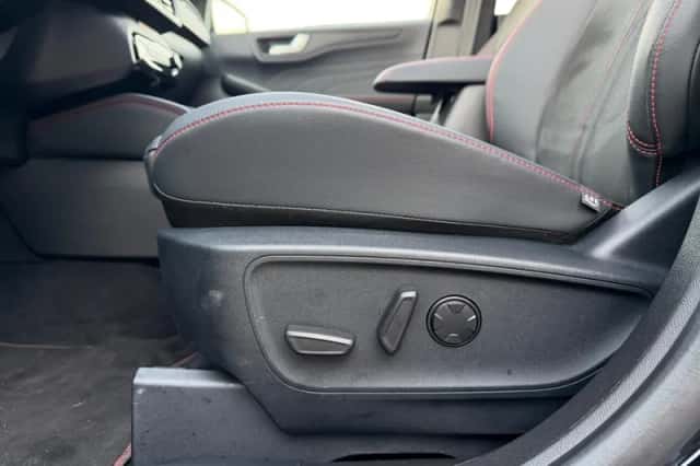Ford Kuga (2025) thumbnail 9