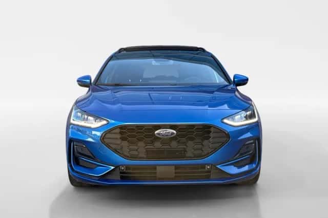 Ford Focus (2024) thumbnail 2