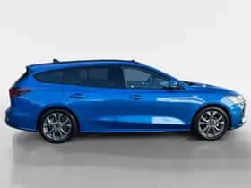Ford Focus (2024) thumbnail 4