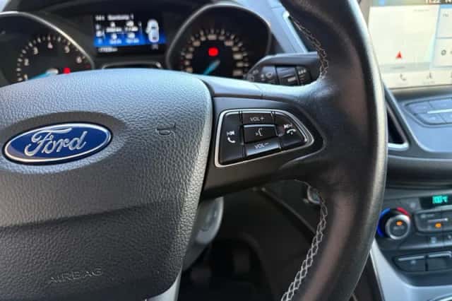 Ford C-Max (2018) thumbnail 17