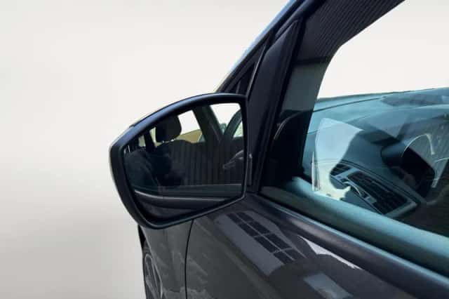 Ford C-Max (2018) thumbnail 9