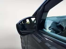 Ford C-Max (2018) thumbnail 9