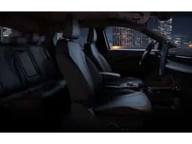Ford Mustang Mach-E (2025) thumbnail 12