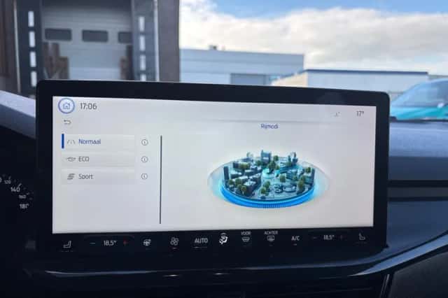 Ford Focus (2023) thumbnail 19