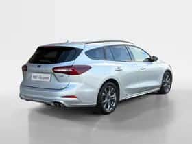 Ford Focus (2023) thumbnail 5