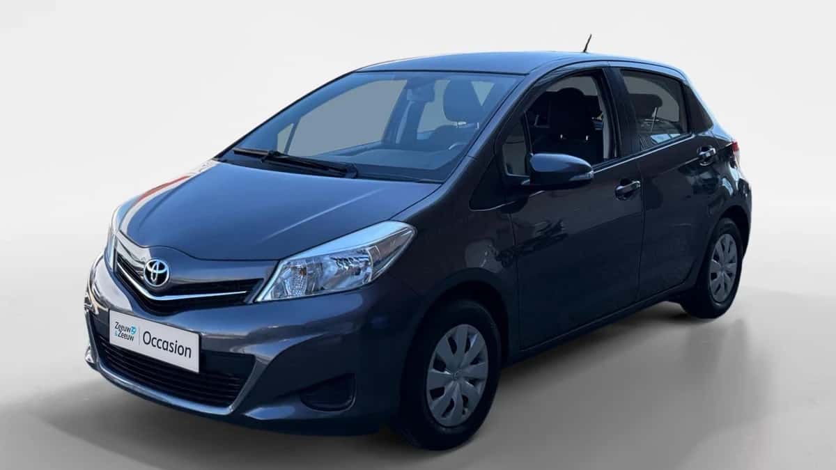 Toyota Yaris (2014) — foto 1