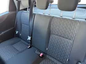 Toyota Yaris (2014) thumbnail 24