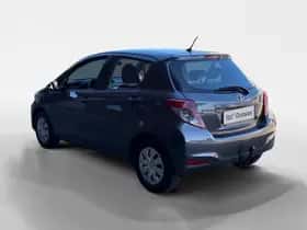 Toyota Yaris (2014) thumbnail 9
