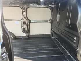 Ford E-Transit Custom (2026) thumbnail 11