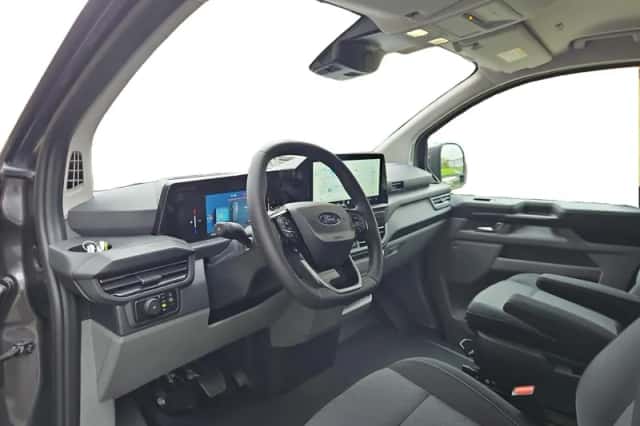 Ford E-Transit Custom (2026) thumbnail 15