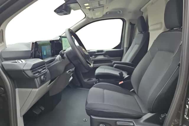 Ford E-Transit Custom (2026) thumbnail 16