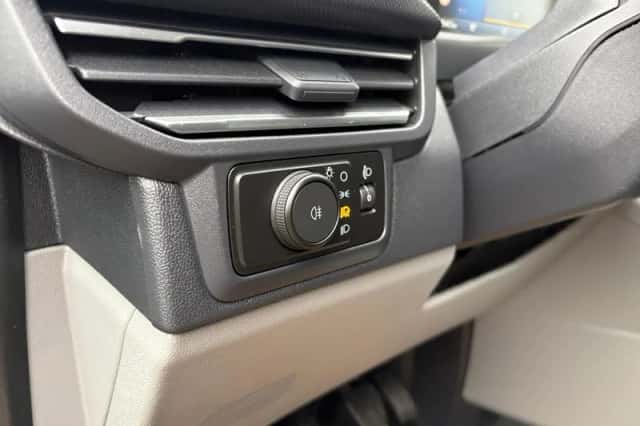 Ford Transit Custom (2024) thumbnail 12