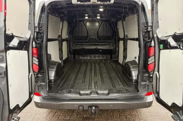 Ford Transit Custom (2024) thumbnail 19