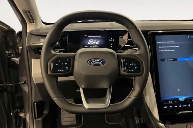 Ford Explorer (2026) thumbnail 14